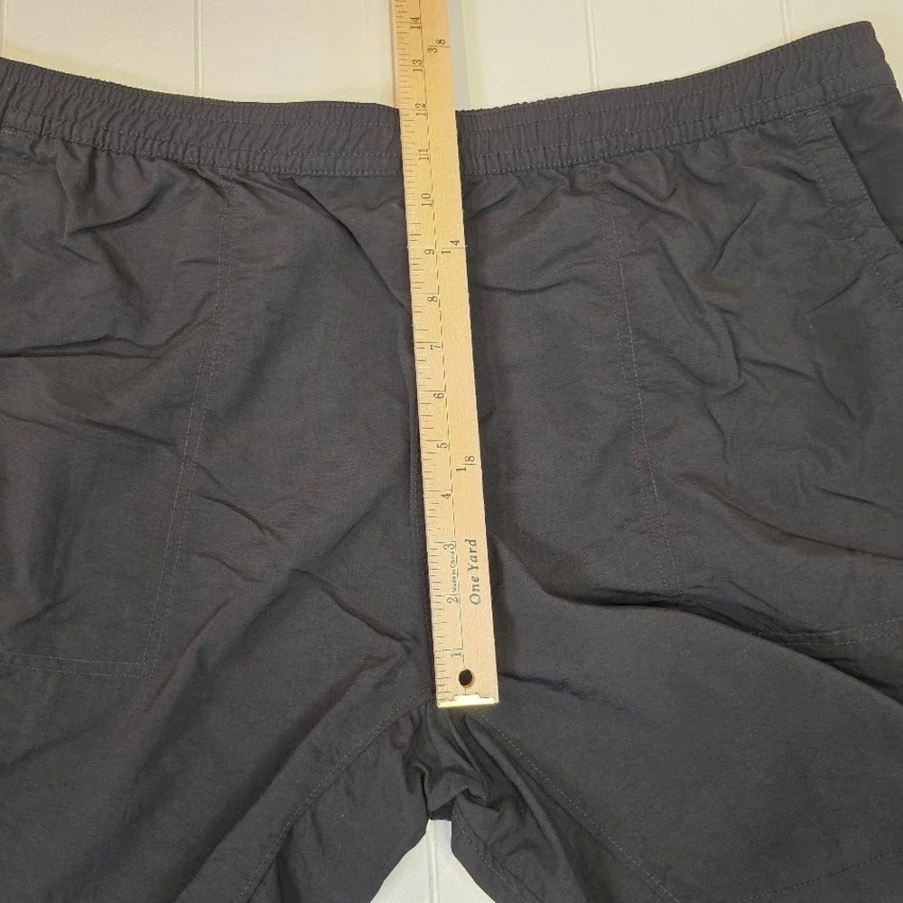 The North Face Mens XXL Adventure 7